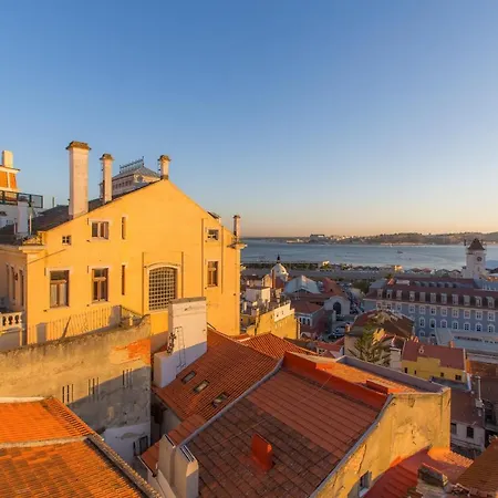 Cabral 5 Stars View * Lisboa