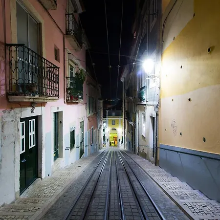 Cabral 5 Stars View * Lisbon